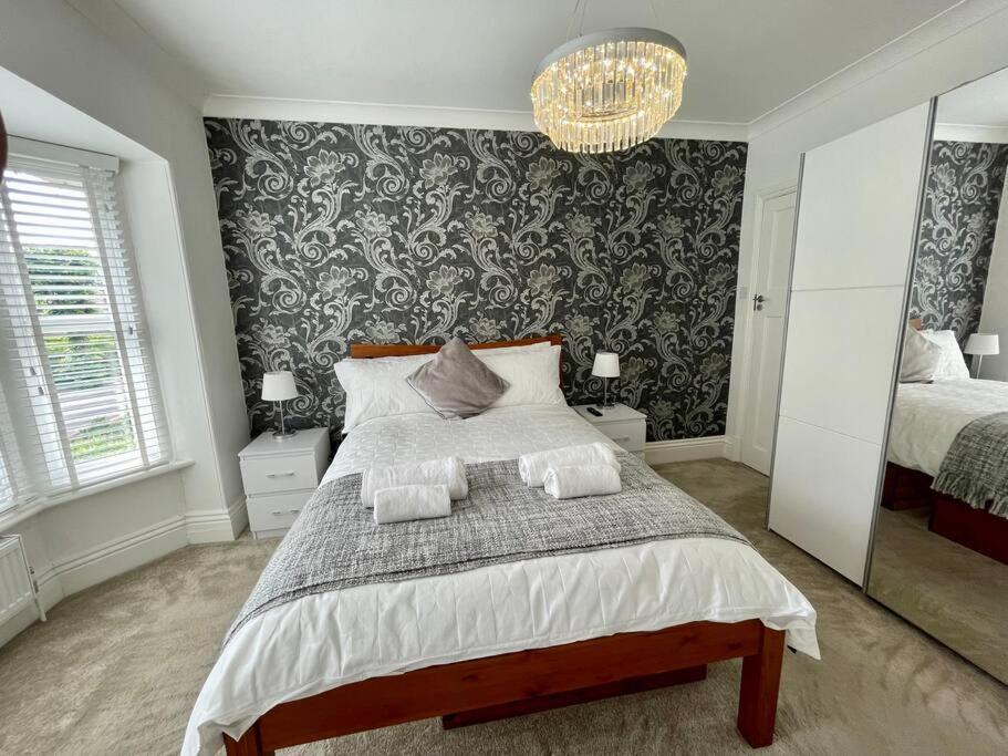 Modern 2 Bed Flat W Parking, Dog Friendly, Central Bournemouth Exterior foto